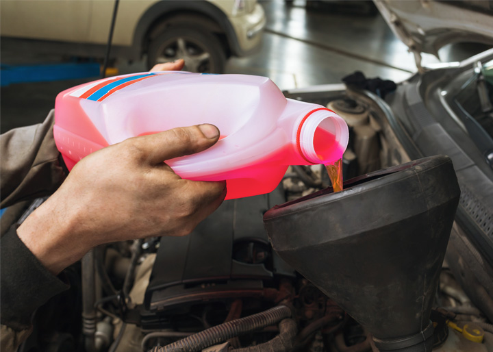 Cualquier líquido refrigerante sirve para tu carro?